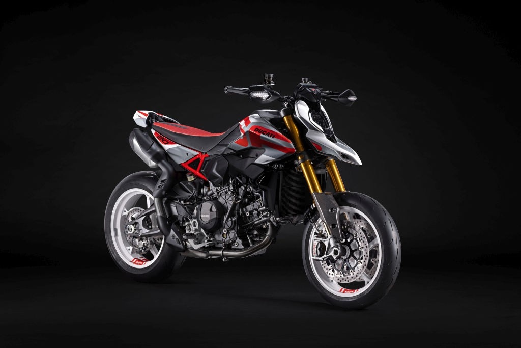 Ducati Hypermotard V2: potenza e leggerezza